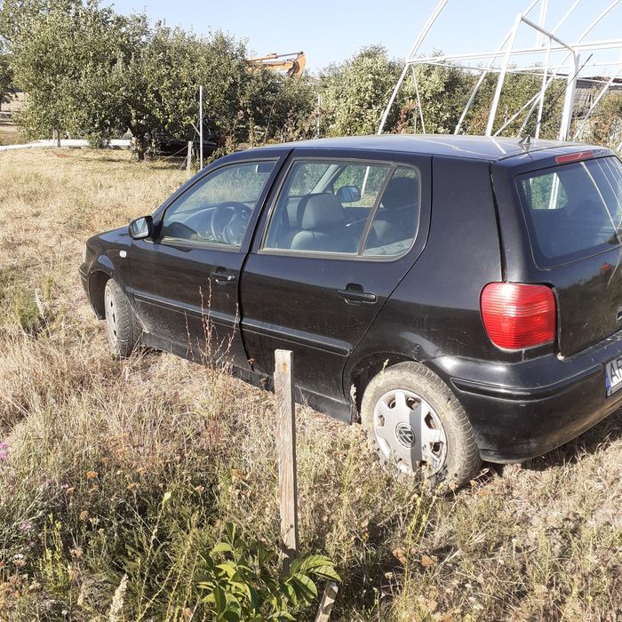 Vând Wolkswagen polo an 2000