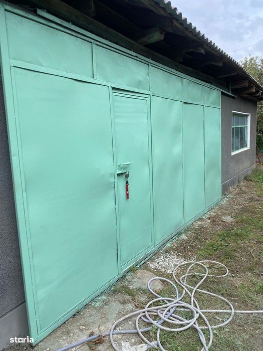 De vanzare casa in Roman, suprafata 150mp, teren de 456mp, 85000euro