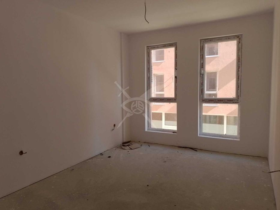 Продава се Двустаен апартамент в к.к. Слънчев бряг - 58 кв.м за 638 €/кв.м - Снимка #2