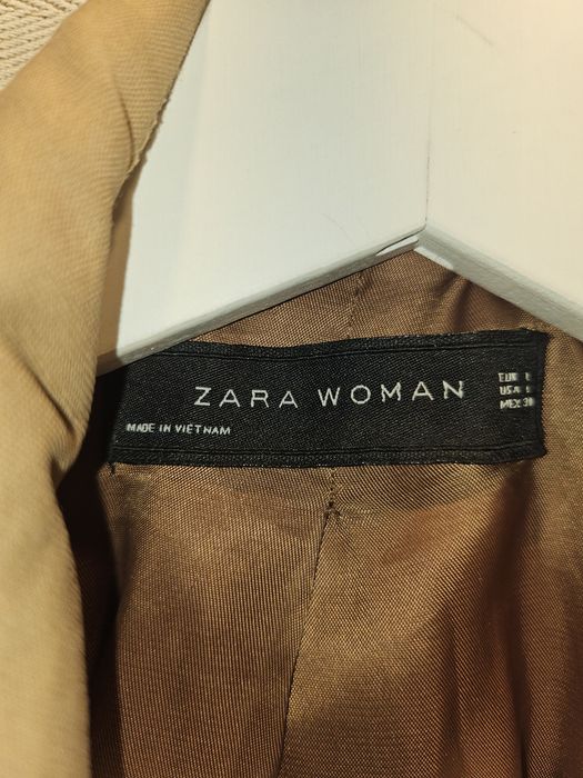 Trench de toamnă Zara