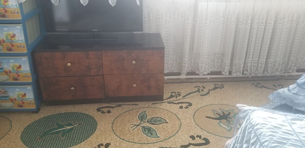 Срочно продаётся спальный гарнитура