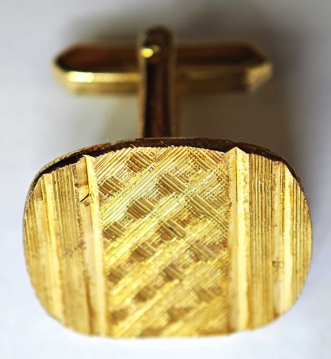 Butoni clasici pentru camasa, placati cu aur 18k