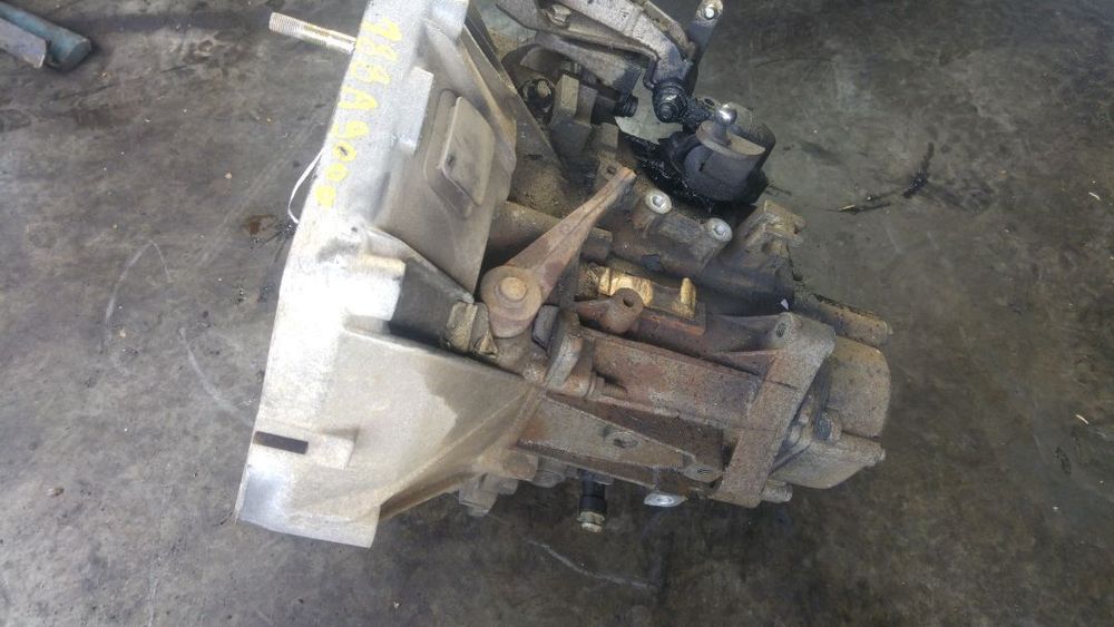 Cutie viteze 1.3 d multijet 188a9000 fiat punto 3 69 cp