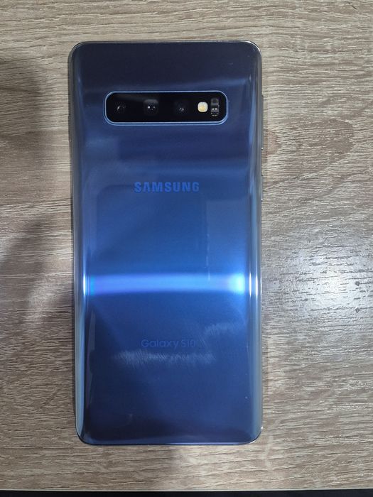 Продам Самсунг с10 128ГБ