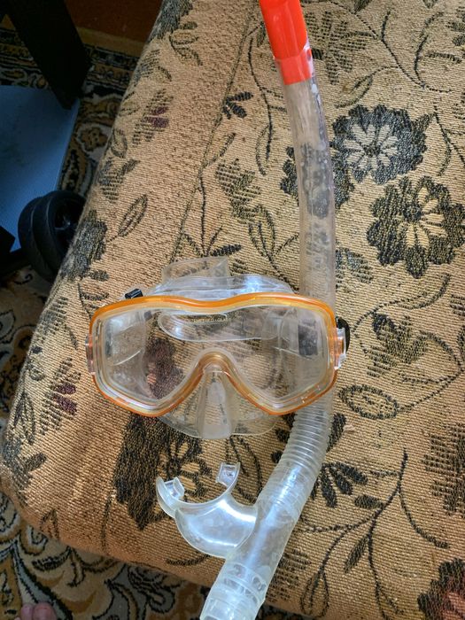 Маска для плавания с трубкой
