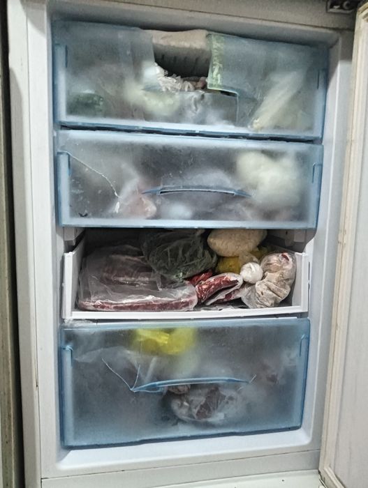 Продам холодильник Бирюса