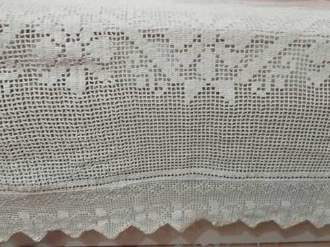 Cuvertură lucrată manual