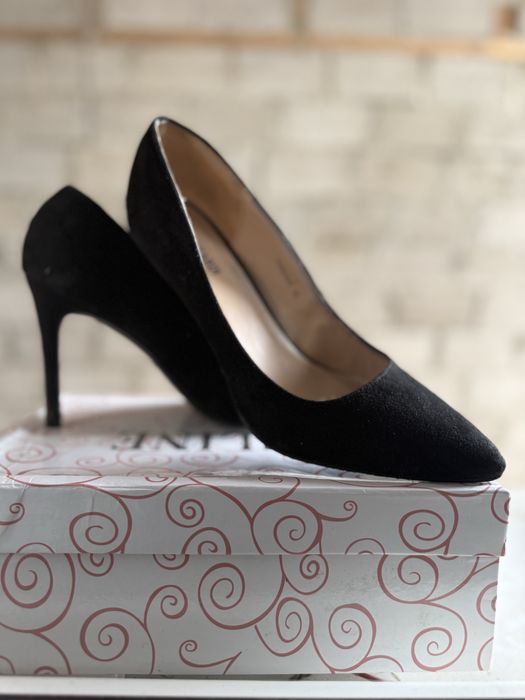 Продам туфли на высоком каблуке