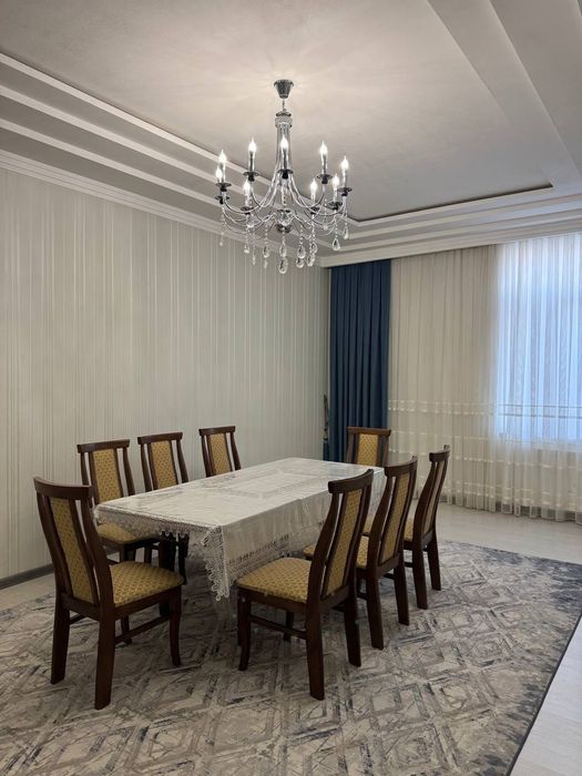 Продается современный дом в Бектемирском районе (ул. Мажнунтол)