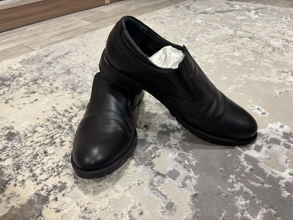 отдам за 5000 туфли мужские