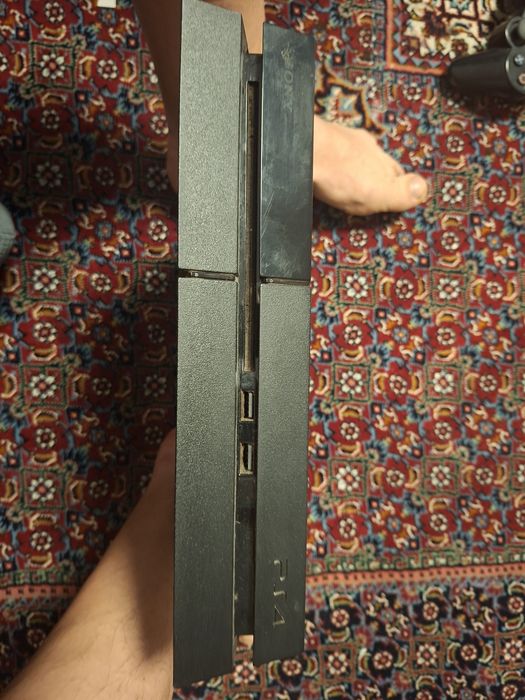 PlayStation 4 Fat, model CUH-1004A, 500GB