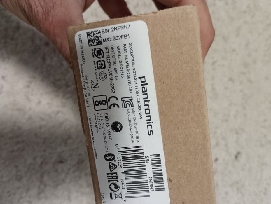 Casca cu Microfon Wireless Noua - Plantronics Poly Voyager 5200 UC