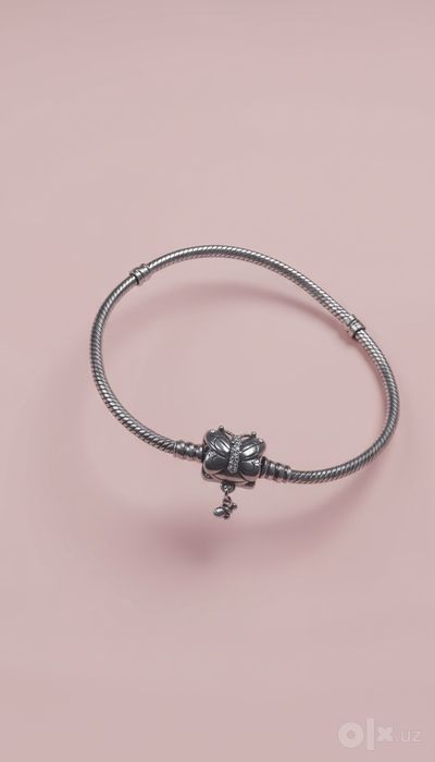 Серебряный браслет Pandora с замком-бабочкой