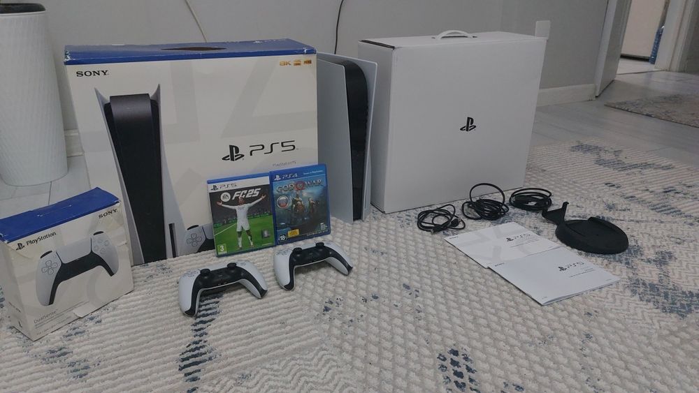 Продам PS5 ЕАС в идеальном состоянии