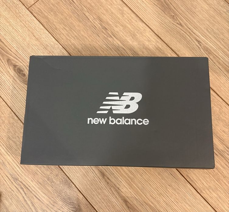 New Balance 204L