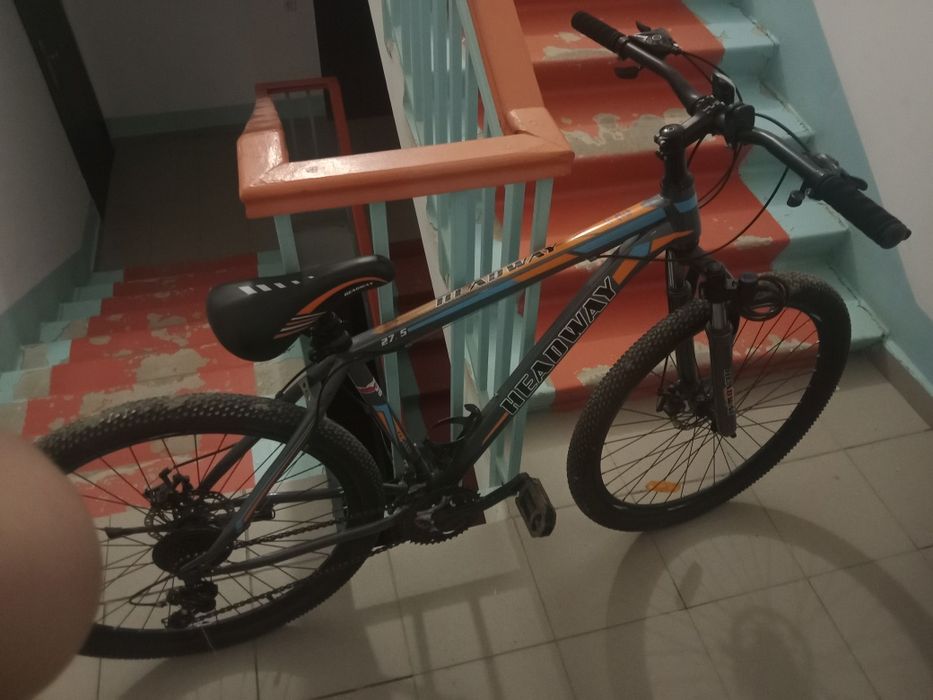 Горный спортивные велосипед