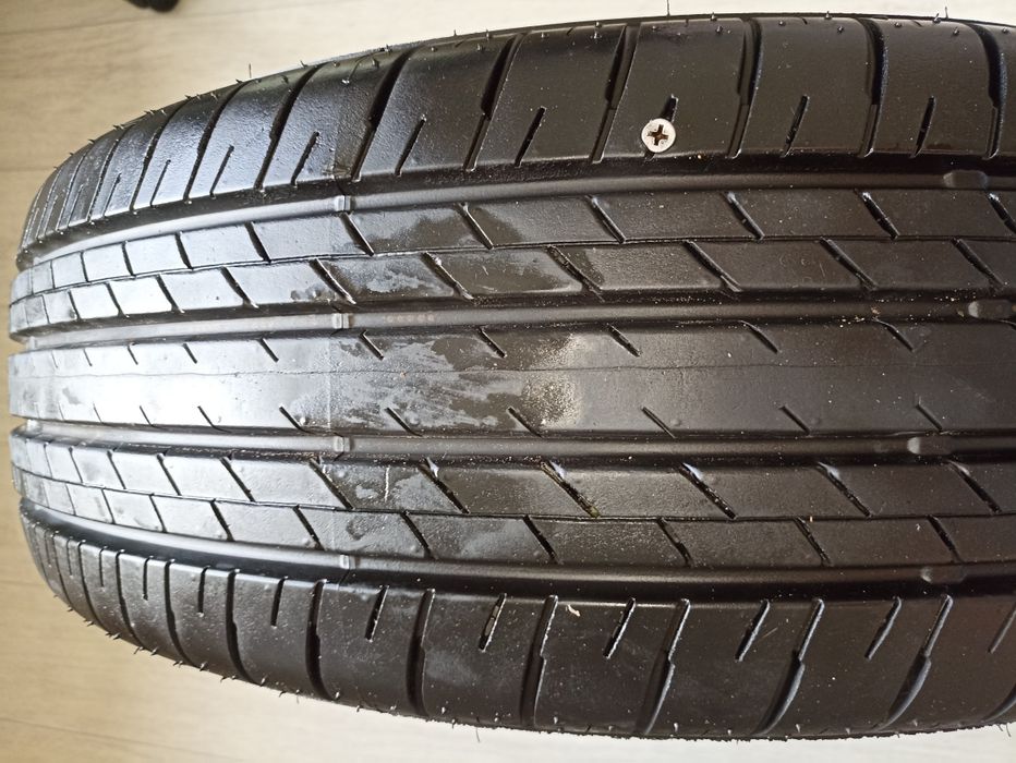 RAV4 Bridgestone Alenso  H/L 33 225/18/60