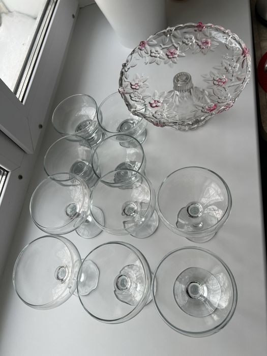 Посуда по 1000 тенге.