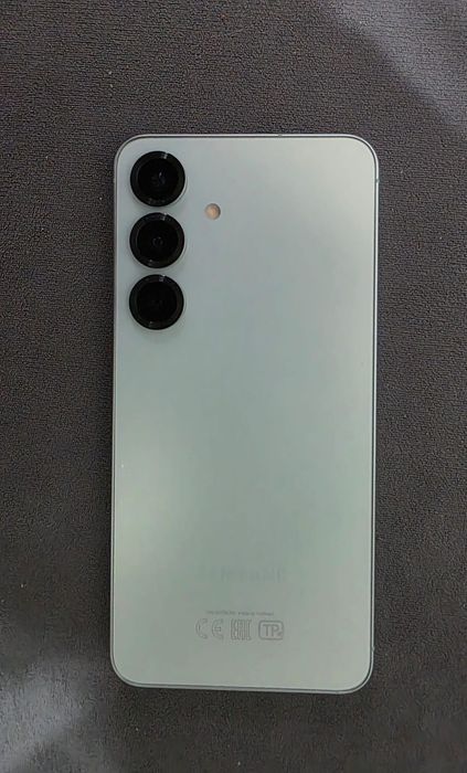 Смартфон Samsung Galaxy S25 5G 12 Гб / 256 Гб Зеленый