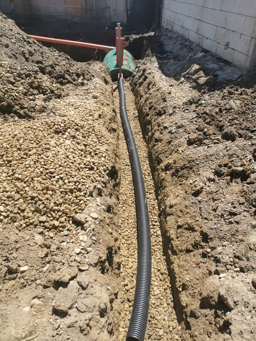 Miniexcavator de închiriat