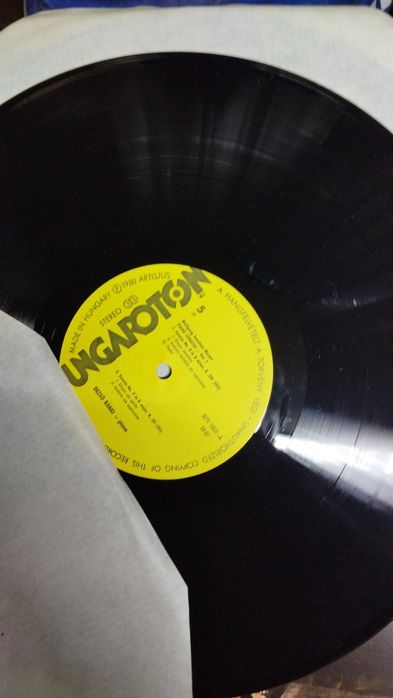 Продам виниловые диски