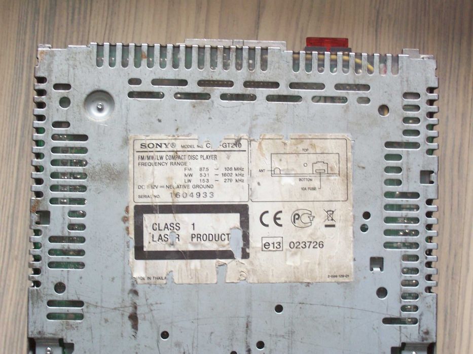 Авто MP3,Aux, СД плеър Sony CDX-GT210
