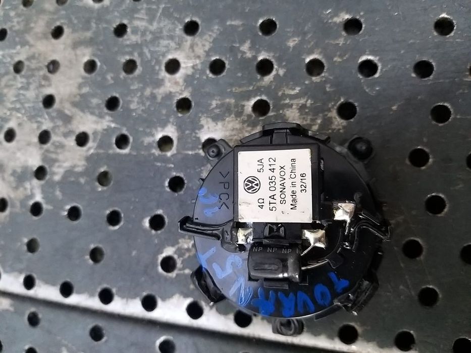 Boxa tweeter dreapta spate vw touran 3 5ta035412