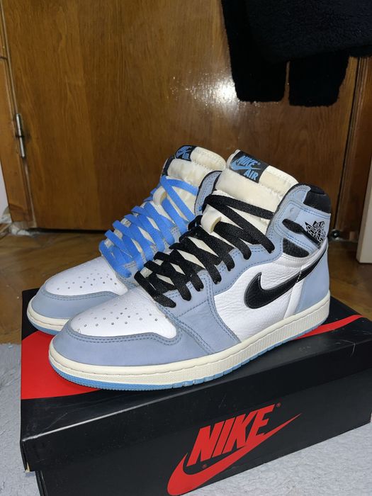 Nike Jordan 1 University blue