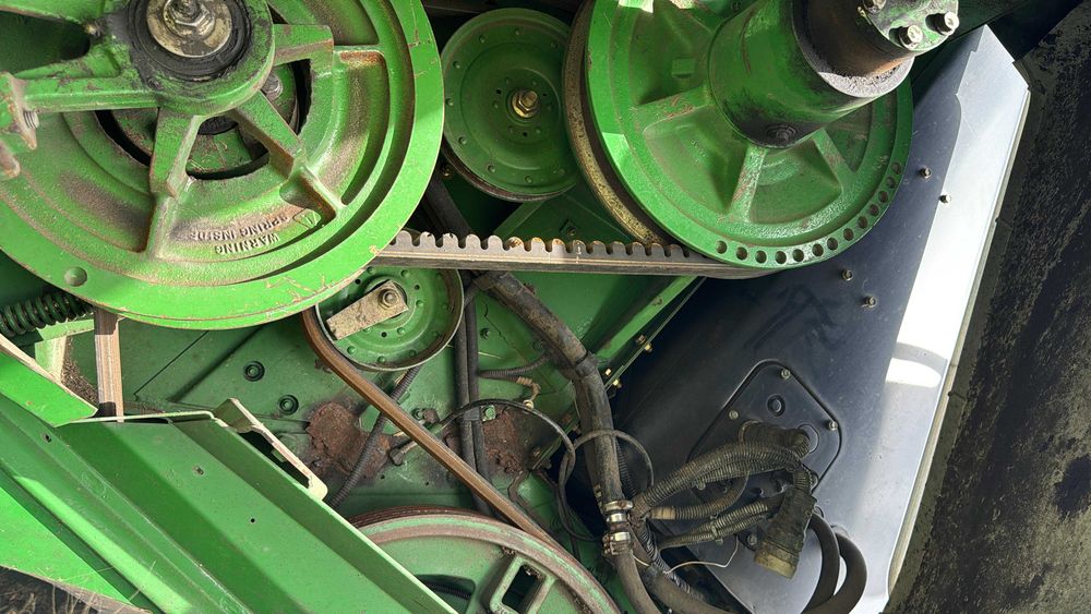 Продам комбайн John Deere W550