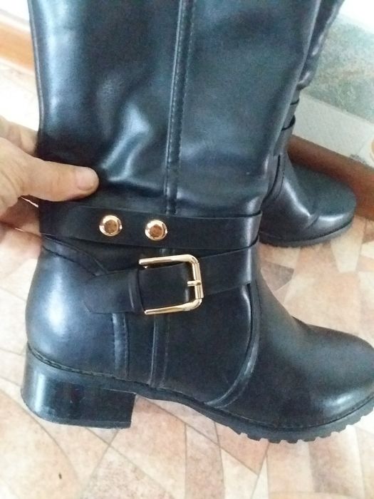 Продам сапоги зимние .