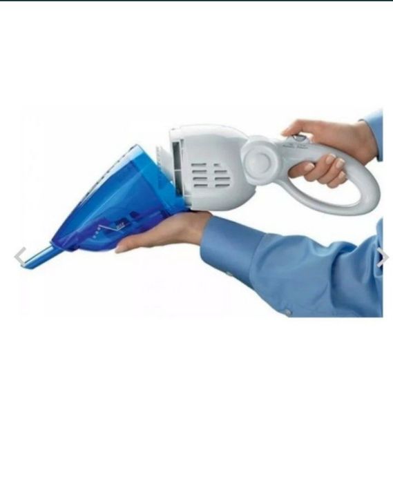 Aspirator de mana Dirt Devil M410 Verso
Dirt Devil a fost fondat acum