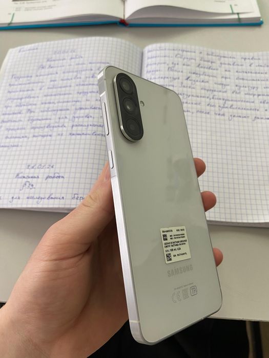 Самсунг А56 Идеал