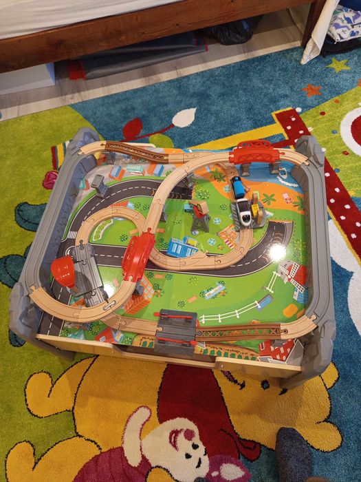 Децки играчки и пособия