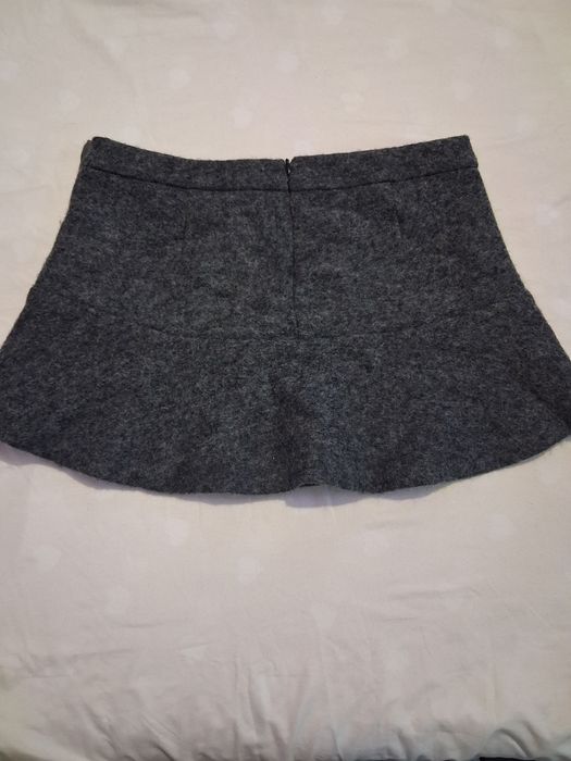 Fustă scurtă Mango (MNG Collection), lână, gri închis, talie medie, mă