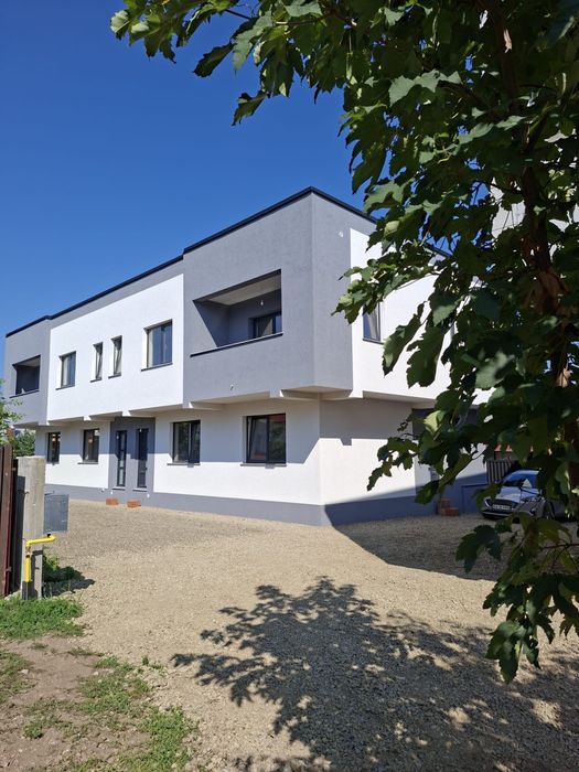 Vand apartament in duplex nou!