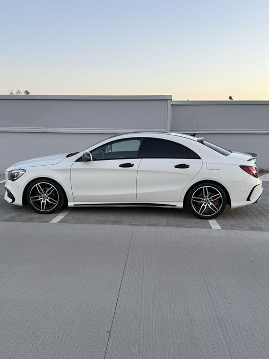 Mercedes-Benz CLA 200
