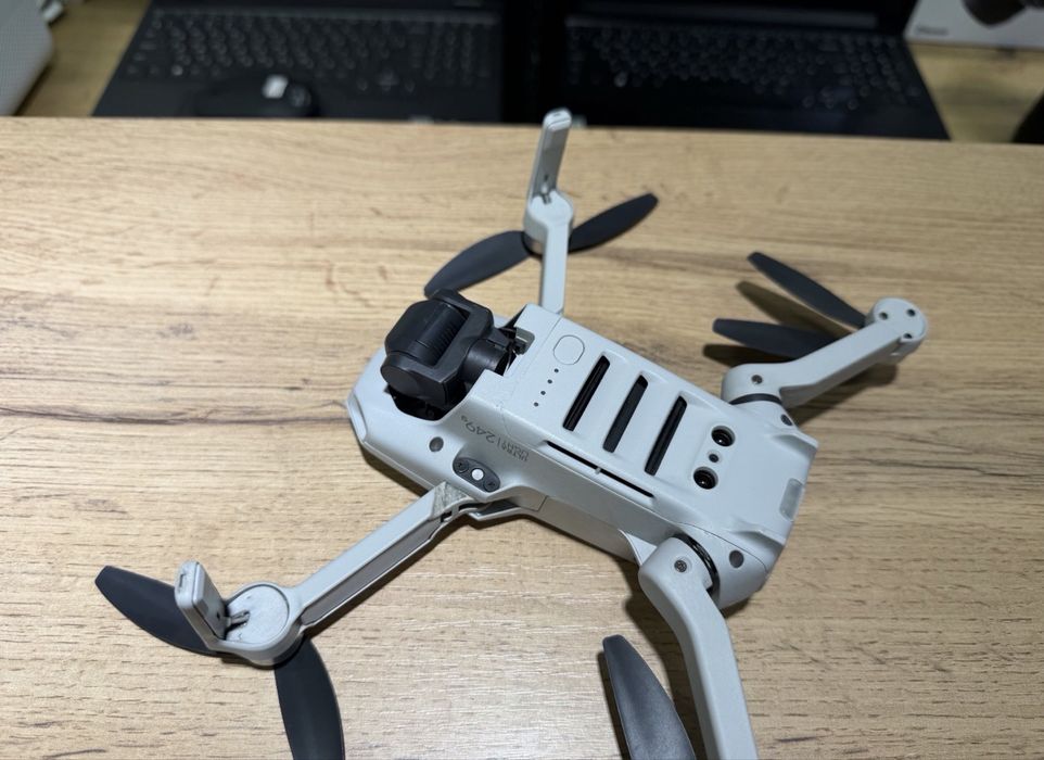 Квадрокоптер DJI Mavic Mini, коробка, пульт, 1962/А10
