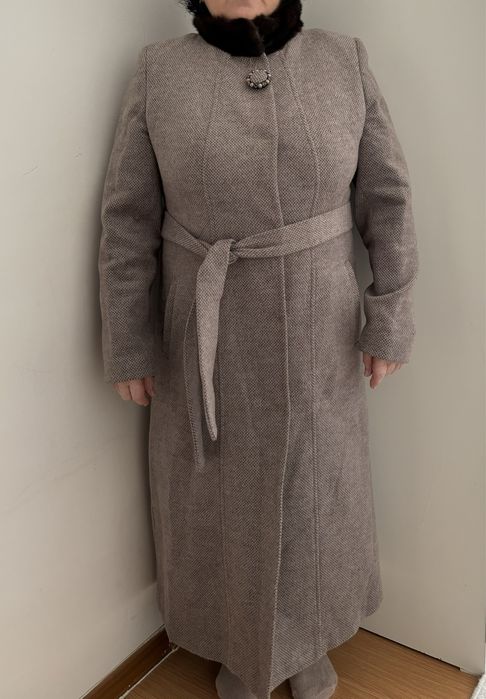 Пальто зимнее размер 48