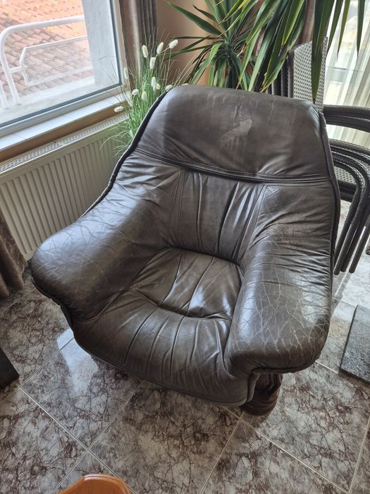 Холни дивани и маси