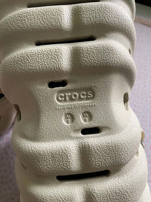 De vânzare crocs