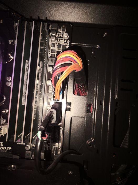 Настолен Компютър пълен комплект