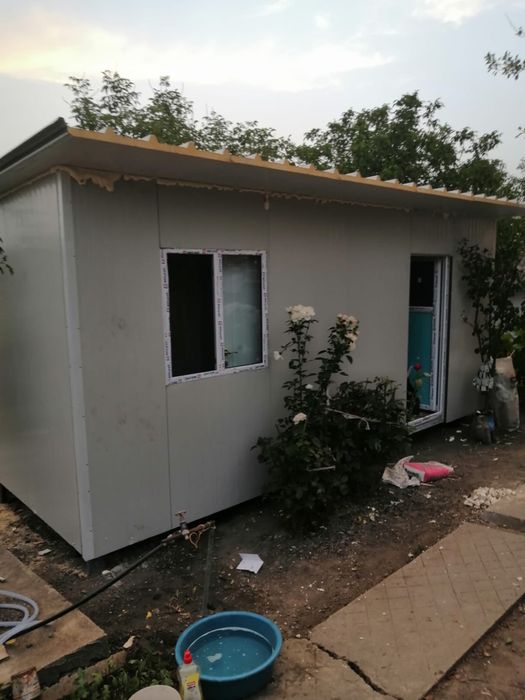 Vand magazi si constructi pentru gospodari