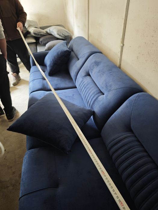 Кресла и дивани чисто нови