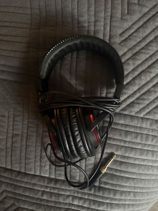 Студийные наушники scarlett studio