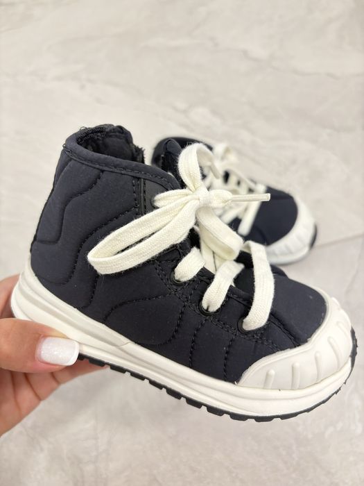 Боти Zara 25 номер