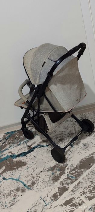 Коляска чемодан лёгкая