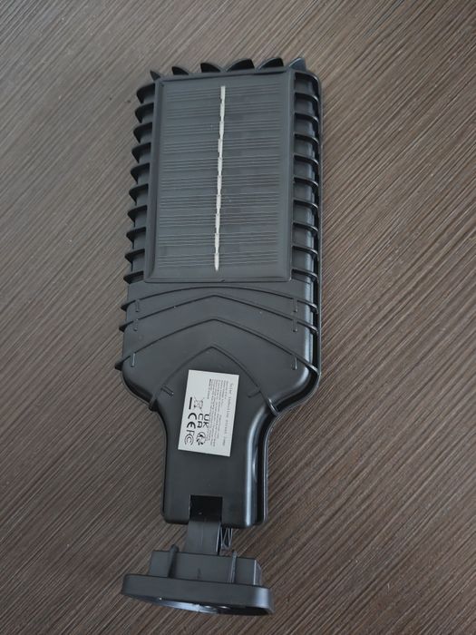 Lampă  solară cu senzor și telecomandă