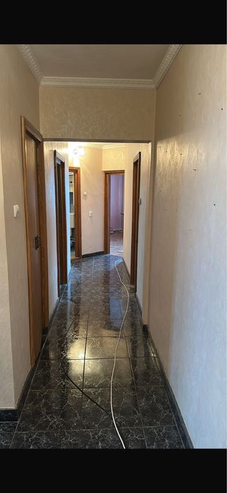Vind apartament 3 camere bloc Dafin