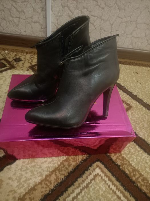 Осень обувь в отличном состоянии