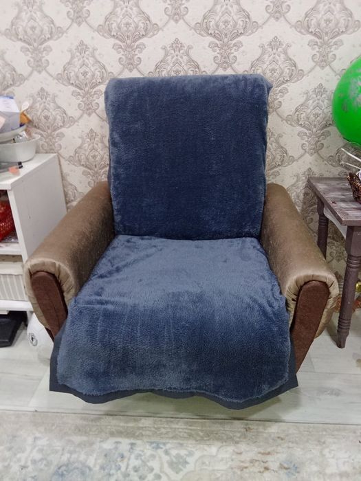 Продам диван и кресло